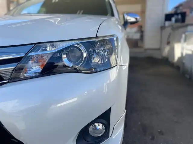 トヨタ カローラ フィールダー HV G エアロツアラー W×B 愛知県 2015(平27)年 11.1万km ホワイトパールクリスタルシャイン /当店買取/禁煙/TRDフロントエアロ//純正ナビNSZN-W64T/バックカメラ//フルセグTV/CD/SD/Bluetooth/DVD//社外ガングリップステアリング//社外マフラーガナドール//社外16AW//HID/Aライト/ハーフレザー//SRSカーテンエアバック//ISOFIX/純正Fマット/ドアバイザー//保証書/取説/ナビ取説/スマートキー//エアロ/ドラレコ