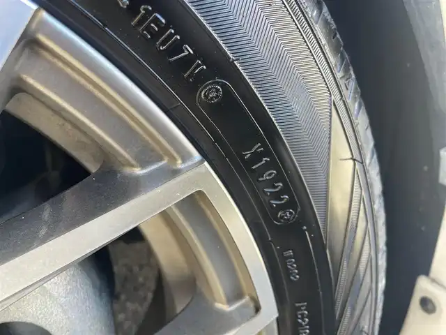 トヨタ カローラ フィールダー HV G エアロツアラー W×B 愛知県 2015(平27)年 11.1万km ホワイトパールクリスタルシャイン /当店買取/禁煙/TRDフロントエアロ//純正ナビNSZN-W64T/バックカメラ//フルセグTV/CD/SD/Bluetooth/DVD//社外ガングリップステアリング//社外マフラーガナドール//社外16AW//HID/Aライト/ハーフレザー//SRSカーテンエアバック//ISOFIX/純正Fマット/ドアバイザー//保証書/取説/ナビ取説/スマートキー//エアロ/ドラレコ