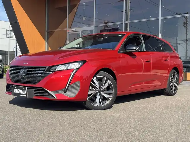 プジョー ３０８ SW アリュール ブルーHDi 岐阜県 2022(令4)年 1.6万km 赤 PEUGEOT i Connect/　Bluetooth FM AM/AppleCarPlay/Android Auto/アクティブセーフティブレーキ/アクティブクルーズコントロール　ストップアンドゴー機能付/レーンポジショニングアシスト/リアクロストラフィックアラート/ブラインドスポットモニターシステム/トラフィックサインインフォメーション/エレクトリックパーキングブレーキ/ブレーキアシスト/インテリアアンビエンスランプ/ドライバーアテンションアラート/フロントシートベルトプリテンショナー