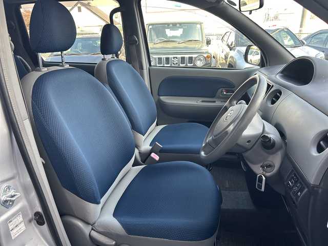 トヨタ シエンタ G 神奈川県 2005(平17)年 11.7万km シルバーマイカM ビルトインETC/電動格納ミラー/純正フロアマット