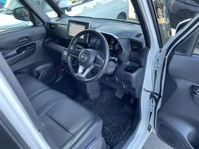 日産 ルークス HWS Gターボ プロパイロットED 東京都 2024(令6)年 0.3万km ホワイトパール ワンオーナー/日産純正9インチナビ/・Bluetooth接続/・フルセグTV/全方位モニター/ドライブレコーダー/プロパイロット/エマージェンシーブレーキ/車線逸脱警報/車線逸脱防止支援/先行車発進お知らせ/速度標識表示/道路標識表示/ふらつき警報/電子パーキング/オートホールド/サーキュレーター（プラズマクラスター）/リアサンシェード/アイドリングストップ/両側パワースライドドア/アイドリングストップ/純正フロアマット/純正15インチアルミホイール/スマートキー/スペアキー/保証書/取扱説明書