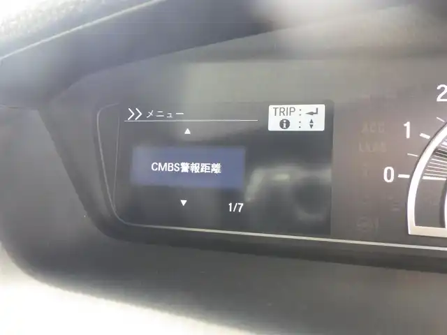 ホンダ Ｎ ＢＯＸ カスタム L 千葉県 2021(令3)年 3万km プラチナホワイトパール 155/65R14/ホンダセンシング/・衝突軽減ブレーキ（CMBS）/・車線維持支援システム（LKAS）/・アダプティブクルーズコントロール（ACC）/・後方誤発進抑制機能/・誤発進抑制機能/両側パワースライドドア/前席シートヒーター/純正メモリーナビ/地デジTV/【DVD/CD再生機能　Bluetooth接続】/バックカメラ/ドライブレコーダー（前後撮影）/ETC/LEDヘッドライト/ウインカーミラー/リアコーナーセンサー/純正14インチアルミホイル/サイド/カーテンエアバッグ/Honda スマートキー