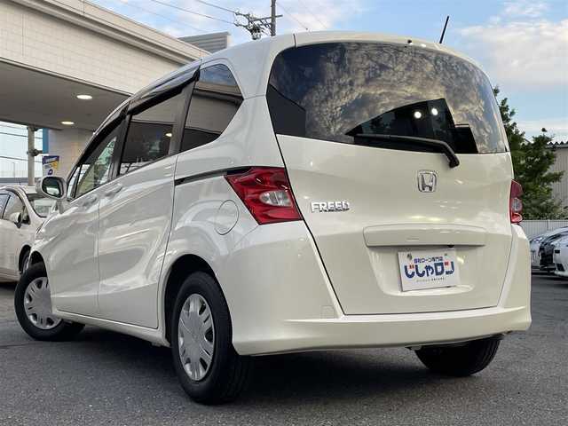 ホンダ フリード G ジャストセレクション 三重県 2011(平23)年 8.6万km プレミアムホワイトパール (株)IDOMが運営する【じしゃロン四日市店】の自社ローン専用車両になります。こちらは現金またはオートローンご利用時の価格です。自社ローンご希望の方は別途その旨お申付け下さい/社外ナビ＜MDV-L402＞/(ワンセグTV/CD/DVD/USB)/バックカメラ/ETC/HIDヘッドライト/オートライト/前後ドライブレコーダー/片側パワースライドドア/純正フロアマット/オートエアコン/リモコンキー