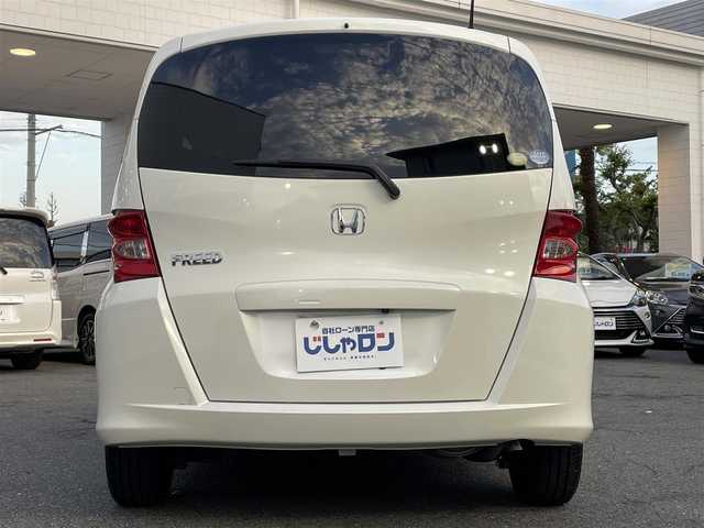 ホンダ フリード G ジャストセレクション 三重県 2011(平23)年 8.6万km プレミアムホワイトパール (株)IDOMが運営する【じしゃロン四日市店】の自社ローン専用車両になります。こちらは現金またはオートローンご利用時の価格です。自社ローンご希望の方は別途その旨お申付け下さい/社外ナビ＜MDV-L402＞/(ワンセグTV/CD/DVD/USB)/バックカメラ/ETC/HIDヘッドライト/オートライト/前後ドライブレコーダー/片側パワースライドドア/純正フロアマット/オートエアコン/リモコンキー