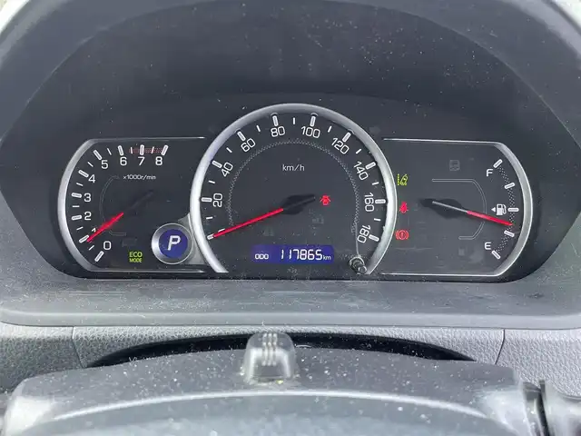 トヨタ ノア Si ダブルバイビー 群馬県 2017(平29)年 11.8万km アイスチタニウムマイカメタリック 純正9型SDナビ/（CD/DVD/SD/Bluetooth/MSV）/フルセグテレビ/バックカメラ/純正12.1型フリップダウンモニター/セーフティセンスC/・プリクラッシュセーフティシステム/・レーンディパーチャーアラート/・オートマチックハイビーム/クルーズコントロール/両側パワースライドドア/ハーフレザーシート/純正ドライブレコーダー/LEDヘッドランプ/ETC/プッシュスタート/純正フロアマット/純正ドアバイザー/保証書/取扱説明書/スペアキー