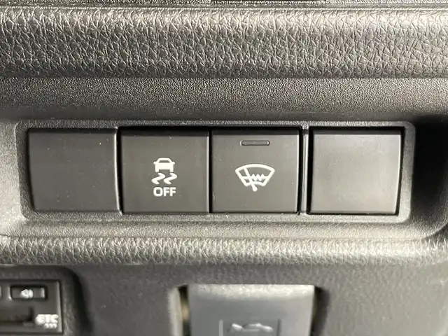 トヨタ シエンタ ハイブリッド Z 栃木県 2024(令6)年 1.4万km アーバンカーキ 純正メモリナビ/（Bluetooth/USB/フルセグTV）/バックカメラ/全方位カメラ/トヨタチームメイト/プリクラッシュセーフティ/レーンデパーチャーアラート/ロードサインアシスト/オートマチックハイビーム/ETC/両側パワースライドドア/オートライト/LEDヘッドライト/横滑り防止装置/スマートキー/プッシュスタート/アイドリングストップ/ステアリングスイッチ/電動格納ミラー/純正フロアマット