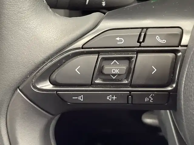 トヨタ シエンタ ハイブリッド Z 栃木県 2024(令6)年 1.4万km アーバンカーキ 純正メモリナビ/（Bluetooth/USB/フルセグTV）/バックカメラ/全方位カメラ/トヨタチームメイト/プリクラッシュセーフティ/レーンデパーチャーアラート/ロードサインアシスト/オートマチックハイビーム/ETC/両側パワースライドドア/オートライト/LEDヘッドライト/横滑り防止装置/スマートキー/プッシュスタート/アイドリングストップ/ステアリングスイッチ/電動格納ミラー/純正フロアマット