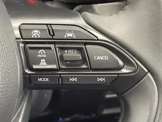 トヨタ シエンタ ハイブリッド Z 栃木県 2024(令6)年 1.4万km アーバンカーキ 純正メモリナビ/（Bluetooth/USB/フルセグTV）/バックカメラ/全方位カメラ/トヨタチームメイト/プリクラッシュセーフティ/レーンデパーチャーアラート/ロードサインアシスト/オートマチックハイビーム/ETC/両側パワースライドドア/オートライト/LEDヘッドライト/横滑り防止装置/スマートキー/プッシュスタート/アイドリングストップ/ステアリングスイッチ/電動格納ミラー/純正フロアマット