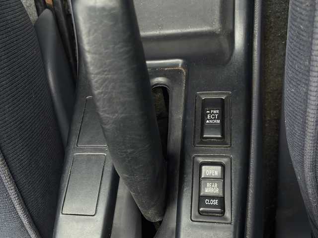 トヨタ ハイラックス サーフ SSR－X LTD 山口県 1997(平9)年 18万km ブラックM