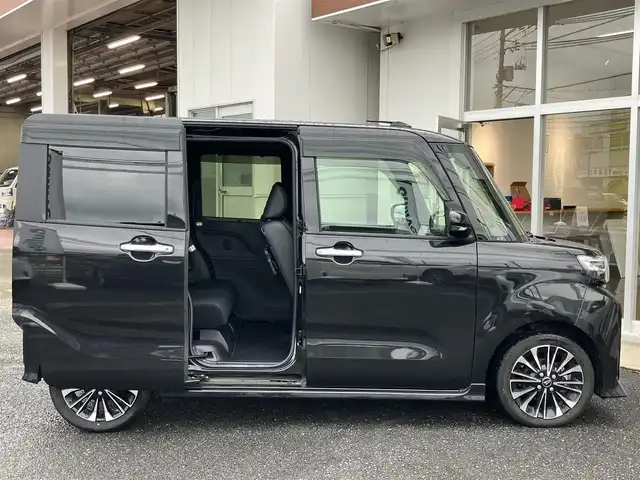 ダイハツ タント カスタム RS 山口県 2022(令4)年 3.5万km ブラックマイカメタリック 純正ディスプレイオーディオ/＆パノラミックビューカメラ/＆フルセグTV/フロアマット/ドアバイザー/純正LEDヘッドライト/純正フォグランプ/純正15インチアルミ/スマートキー/エンジンプッシュスタート/両側パワースライド/オートライト/フロントシートヒーター