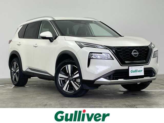 日産 エクストレイル G e－4ORCE 群馬県 2023(令5)年 1.3万km ブリリアントホワイトパール 禁煙車　全方位カメラ　純正ディスプレイオーディオ　プロパイロット　ヘッドアップディスプレイ　BSM　追従クルーズコントロール　パーキングアシスト 置くだけ充電　前後ドラレコ　ETC　パワーシート