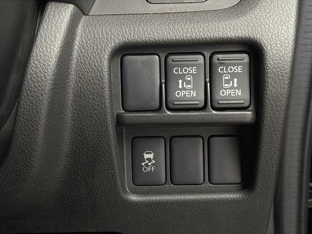 日産 デイズ ルークス ライダーHWSターボ 栃木県 2014(平26)年 4.6万km ブラック ワンオーナー/純正ナビ/Bluetooth/フルセグTV/パノラミックビューモニター/両側パワースライドドア/ETC/HIDヘッドライト/純正アルミホイール/純正フロアマット/スマートキー/保証書