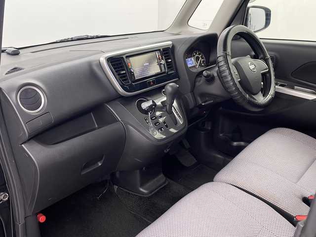 日産 デイズ ルークス ライダーHWSターボ 栃木県 2014(平26)年 4.6万km ブラック ワンオーナー/純正ナビ/Bluetooth/フルセグTV/パノラミックビューモニター/両側パワースライドドア/ETC/HIDヘッドライト/純正アルミホイール/純正フロアマット/スマートキー/保証書