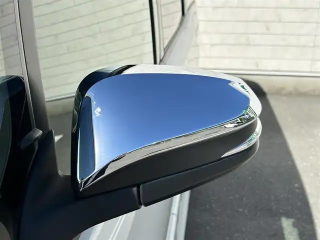 トヨタ ヴォクシー ハイブリッド ZS 煌Ⅲ 福岡県 2021(令3)年 2.5万km ホワイトパールクリスタルシャイン 純正10型メモリーナビ【フルセグTV・CD・DVD・HDMI】 バックモニター 後席モニター コーナーセンサー 両側パワスラ クルーズコントロール ドラレコ ビルトインETC2.0 シートヒーター スマートキー 純正LEDヘッドライト 純正フロアマット 純正アルミホイール プッシュスタート