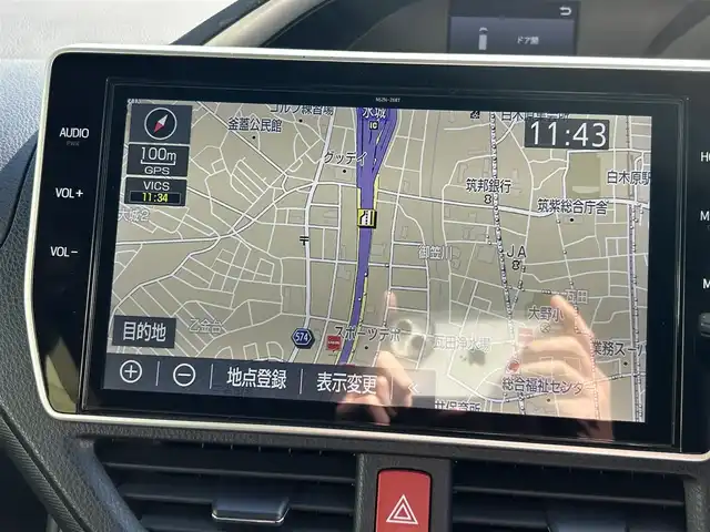 トヨタ ヴォクシー ハイブリッド ZS 煌Ⅲ 福岡県 2021(令3)年 2.5万km ホワイトパールクリスタルシャイン 純正10型メモリーナビ【フルセグTV・CD・DVD・HDMI】 バックモニター 後席モニター コーナーセンサー 両側パワスラ クルーズコントロール ドラレコ ビルトインETC2.0 シートヒーター スマートキー 純正LEDヘッドライト 純正フロアマット 純正アルミホイール プッシュスタート