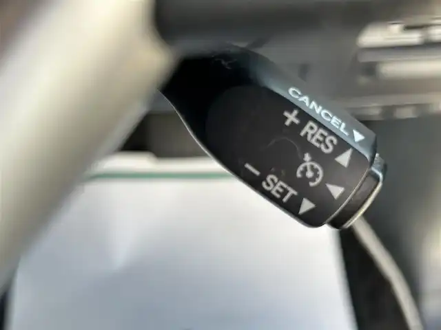 トヨタ ヴォクシー ハイブリッド ZS 煌Ⅲ 福岡県 2021(令3)年 2.5万km ホワイトパールクリスタルシャイン 純正10型メモリーナビ【フルセグTV・CD・DVD・HDMI】 バックモニター 後席モニター コーナーセンサー 両側パワスラ クルーズコントロール ドラレコ ビルトインETC2.0 シートヒーター スマートキー 純正LEDヘッドライト 純正フロアマット 純正アルミホイール プッシュスタート