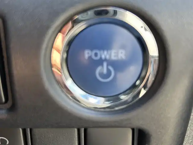 トヨタ ヴォクシー ハイブリッド ZS 煌Ⅲ 福岡県 2021(令3)年 2.5万km ホワイトパールクリスタルシャイン 純正10型メモリーナビ【フルセグTV・CD・DVD・HDMI】 バックモニター 後席モニター コーナーセンサー 両側パワスラ クルーズコントロール ドラレコ ビルトインETC2.0 シートヒーター スマートキー 純正LEDヘッドライト 純正フロアマット 純正アルミホイール プッシュスタート