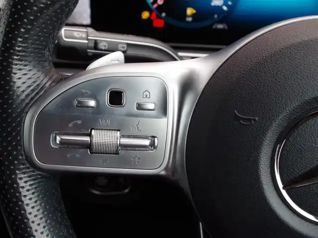 メルセデス・ベンツ ＧＬＥ４００ｄ 4MATIC スポーツ 埼玉県 2020(令2)年 2.8万km カバンサイトブルー ブラックレザーシート/アダプティブクルーズコントロール/レーダーセーフティパッケージ/パノラミックスライディングルーフ/ヘッドアップディスプレイ/Burmesterサウンド/パークセンサー/ブラインドスポットモニター/全周囲カメラ/純正ナビ/ドラレコ/ETC/フルセグTV/温冷カップホルダー/パフュームアトマイザー/GPSレーダー探知機/シートヒーター/ベンチレーション/シートポジションメモリー機能/21インチAMGホイール