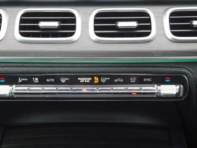 メルセデス・ベンツ ＧＬＥ４００ｄ 4MATIC スポーツ 埼玉県 2020(令2)年 2.8万km カバンサイトブルー ブラックレザーシート/アダプティブクルーズコントロール/レーダーセーフティパッケージ/パノラミックスライディングルーフ/ヘッドアップディスプレイ/Burmesterサウンド/パークセンサー/ブラインドスポットモニター/全周囲カメラ/純正ナビ/ドラレコ/ETC/フルセグTV/温冷カップホルダー/パフュームアトマイザー/GPSレーダー探知機/シートヒーター/ベンチレーション/シートポジションメモリー機能/21インチAMGホイール