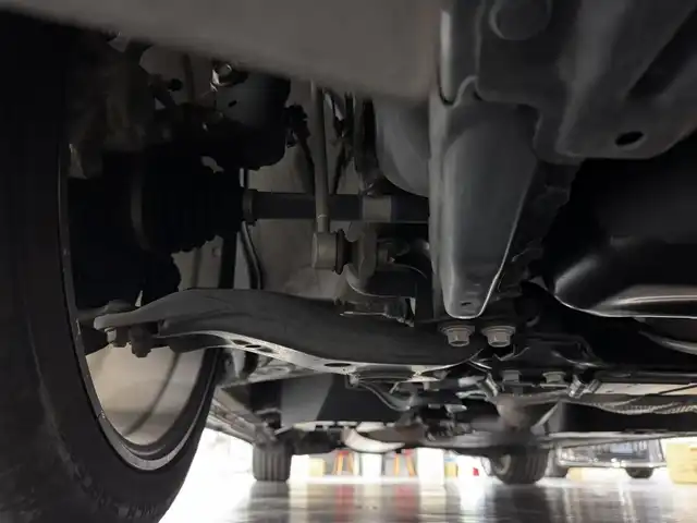 トヨタ アルファード S Cパッケージ 三重県 2018(平30)年 2.1万km ホワイトパールクリスタルシャイン ガソリン/FF/MTモード付インパネCVT/純正 10インチナビ NSZT-Z66T/（FM/AM/CD/DVD/TV/SD/SDREC/Bluetooth/USB/HDMI）/12.1インチ 後席モニター V12T-R66C/バックガイドモニター/モデリスタエアロ（F/S/R下）、スポーツマフラー、19インチAW/両側パワースライドドア/ドライブレコーダー 前方/ETC2.0/Toyota Safety Sense/・プリクラッシュセーフティ/・レーントレーシングアシスト/・クリアランスソナー/・パーキングサポートブレーキ/・アダプティブハイビームシステム/・レーダークルコン/・ロードサインアシスト/・先行車発進告知機能/など/装備/・ツインムーンルーフ*/・【DOP】電子インナーミラー/・合皮シート/・パワーシート（D/N）/・エグゼクティブパワーシート（電動リクライニング＆オットマン（N/2nd））/・パワーバックドア/・シートヒーター・ベンチレーション（D/N）/・ステアリングヒーター/・オートライト/・3眼LEDヘッドランプ/・左右・後席独立オートエアコン/・純正18AW/・保/取/ナビ取/・スマートキーx2/・社外セキュリティ付/・社外テールランプ（純正品車載）/など