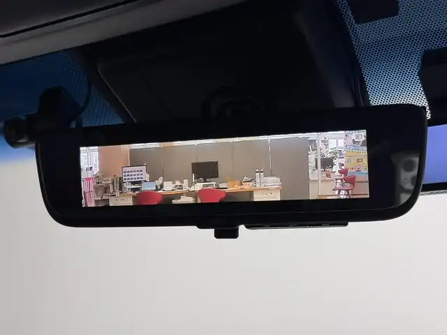 トヨタ アルファード S Cパッケージ 三重県 2018(平30)年 2.1万km ホワイトパールクリスタルシャイン ガソリン/FF/MTモード付インパネCVT/純正 10インチナビ NSZT-Z66T/（FM/AM/CD/DVD/TV/SD/SDREC/Bluetooth/USB/HDMI）/12.1インチ 後席モニター V12T-R66C/バックガイドモニター/モデリスタエアロ（F/S/R下）、スポーツマフラー、19インチAW/両側パワースライドドア/ドライブレコーダー 前方/ETC2.0/Toyota Safety Sense/・プリクラッシュセーフティ/・レーントレーシングアシスト/・クリアランスソナー/・パーキングサポートブレーキ/・アダプティブハイビームシステム/・レーダークルコン/・ロードサインアシスト/・先行車発進告知機能/など/装備/・ツインムーンルーフ*/・【DOP】電子インナーミラー/・合皮シート/・パワーシート（D/N）/・エグゼクティブパワーシート（電動リクライニング＆オットマン（N/2nd））/・パワーバックドア/・シートヒーター・ベンチレーション（D/N）/・ステアリングヒーター/・オートライト/・3眼LEDヘッドランプ/・左右・後席独立オートエアコン/・純正18AW/・保/取/ナビ取/・スマートキーx2/・社外セキュリティ付/・社外テールランプ（純正品車載）/など