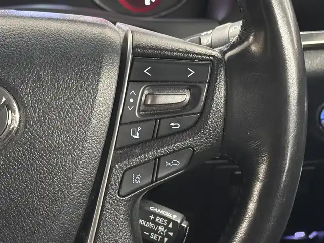 トヨタ アルファード S Cパッケージ 三重県 2018(平30)年 2.1万km ホワイトパールクリスタルシャイン ガソリン/FF/MTモード付インパネCVT/純正 10インチナビ NSZT-Z66T/（FM/AM/CD/DVD/TV/SD/SDREC/Bluetooth/USB/HDMI）/12.1インチ 後席モニター V12T-R66C/バックガイドモニター/モデリスタエアロ（F/S/R下）、スポーツマフラー、19インチAW/両側パワースライドドア/ドライブレコーダー 前方/ETC2.0/Toyota Safety Sense/・プリクラッシュセーフティ/・レーントレーシングアシスト/・クリアランスソナー/・パーキングサポートブレーキ/・アダプティブハイビームシステム/・レーダークルコン/・ロードサインアシスト/・先行車発進告知機能/など/装備/・ツインムーンルーフ*/・【DOP】電子インナーミラー/・合皮シート/・パワーシート（D/N）/・エグゼクティブパワーシート（電動リクライニング＆オットマン（N/2nd））/・パワーバックドア/・シートヒーター・ベンチレーション（D/N）/・ステアリングヒーター/・オートライト/・3眼LEDヘッドランプ/・左右・後席独立オートエアコン/・純正18AW/・保/取/ナビ取/・スマートキーx2/・社外セキュリティ付/・社外テールランプ（純正品車載）/など