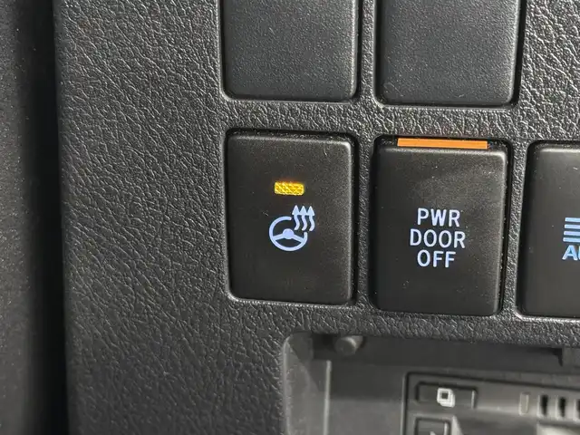 トヨタ アルファード S Cパッケージ 三重県 2018(平30)年 2.1万km ホワイトパールクリスタルシャイン ガソリン/FF/MTモード付インパネCVT/純正 10インチナビ NSZT-Z66T/（FM/AM/CD/DVD/TV/SD/SDREC/Bluetooth/USB/HDMI）/12.1インチ 後席モニター V12T-R66C/バックガイドモニター/モデリスタエアロ（F/S/R下）、スポーツマフラー、19インチAW/両側パワースライドドア/ドライブレコーダー 前方/ETC2.0/Toyota Safety Sense/・プリクラッシュセーフティ/・レーントレーシングアシスト/・クリアランスソナー/・パーキングサポートブレーキ/・アダプティブハイビームシステム/・レーダークルコン/・ロードサインアシスト/・先行車発進告知機能/など/装備/・ツインムーンルーフ*/・【DOP】電子インナーミラー/・合皮シート/・パワーシート（D/N）/・エグゼクティブパワーシート（電動リクライニング＆オットマン（N/2nd））/・パワーバックドア/・シートヒーター・ベンチレーション（D/N）/・ステアリングヒーター/・オートライト/・3眼LEDヘッドランプ/・左右・後席独立オートエアコン/・純正18AW/・保/取/ナビ取/・スマートキーx2/・社外セキュリティ付/・社外テールランプ（純正品車載）/など