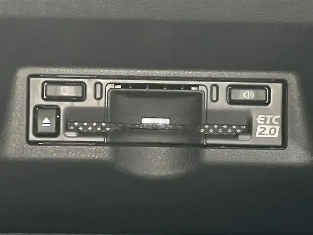 トヨタ アルファード Z 愛知県 2024(令6)年 0.8万km ブラック /禁煙//左右独立ムーンルーフ//純正フリップダウンモニター//純正ナビ//BT/フルセグ/USB/Miracast/TVキャンセラー//バックカメラ//全方位カメラ//純正18AW//黒革シート//シートヒーター（全席）//シートベンチレーション（全席）//メモリー機能付きパワーシート//デジタルインナーミラー//前後ドライブレコーダー//ビルトインETC2.0//両側パワースライドドア//ACC/PCS/LTA/BSM/RSA/HUD//先行車発進告知//前後クリアランスソナー//横滑り防止装置//電子制御パーキングブレーキ//ブレーキホールド//電動リアゲート//LEDオートライト//LEDフォグランプ//オートマチックハイビーム//本革巻きステアリング//ステアリングヒーター//ステアリングスイッチ//置くだけ充電//MTモード付AT//オートリトラウィンカーミラー//オットマン//純正フロアマット//純正ドアバイザー//スペアタイヤ//スペアスマートキー//取扱説明書//新車時保証書//////////