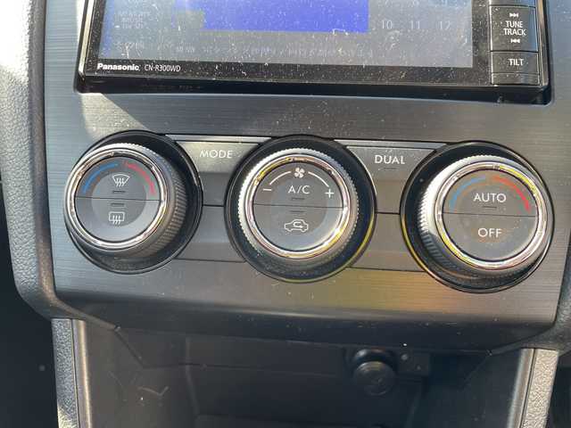 スバル インプレッサ スポーツ 2．0i アイサイト 石川県 2014(平26)年 7.6万km ヴェネチアンレッドパール ４ＷＤ　純正ナビ　フルセグＴＶ　バックカメラ　ＨＩＤヘッドライト　ＥＴＣ　ドラレコ　純正アルミホイール　アイサイト　レーダークルーズ　フォグランプ　スマートキー　プッシュスタート