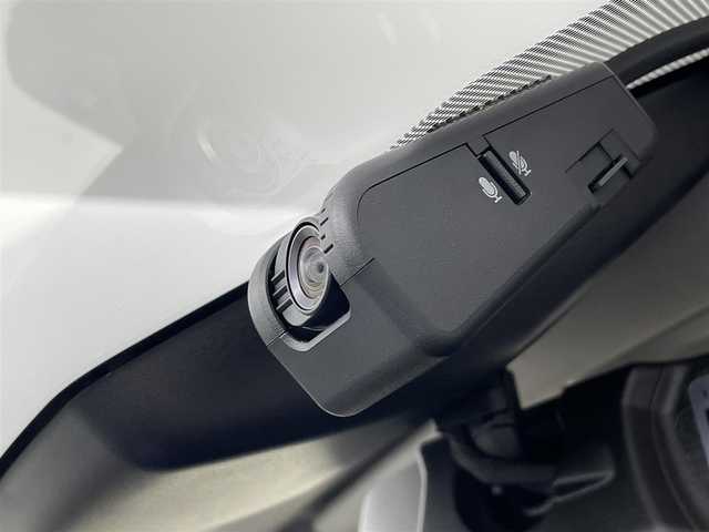 トヨタ ＲＡＶ４ G 道東・釧路十勝 2019(令1)年 6.4万km ホワイトパールクリスタルシャイン 4WD/トヨタセーフティセンス/・プリクラッシュセーフティ/・レーンキープアシスト/・オートマチックハイビーム/・ロードサインアシスト/・レーダークルーズコントロール/・先行車発進告知機能/・ブラインドスポットモニター/・リヤクロストラフィックアラート/・クリアランスソナー/・パーキングサポートブレーキ/ＴＲＤエアロ（フロント／サイド／リア）/純正メモリナビ/・型番：NSZT-Y68T/・CD/DVD/USB/HDMI/Bluetooth/・バックカメラ/・ビルトインＥＴＣ/・純正ドライブレコーダー/・デジタルインナーミラー/パワーバックドア/オートライト/・LEDヘッドライト/・フォグランプ/レザーシート/・全席シートヒーター/・Ｄ席メモリー付パワーシート/純正18インチAW/革巻きステアリング/・ステアリングヒーター/・ステアリングスイッチ/電子パーキングブレーキ/・オートブレーキホールド/ルーフレール