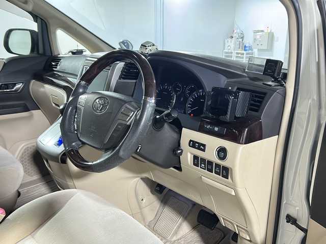 トヨタ アルファード 240X 福岡県 2012(平24)年 10.7万km ゴールドパールクリスタルシャイン ・全方位カメラ/・純正ナビ/・フルセグTV/・Bluetooth/・AM/FM/・クルコン/・両側パワースライドドア/・電動格納ミラー/・コーナーセンサー
