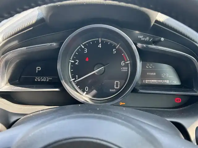 マツダ デミオ XD ツーリング 福岡県 2018(平30)年 2.7万km ソウルレッドクリスタルM ・マツダコネクトナビ/（BLUETOOTH/フルセグ/全周囲カメラ/・ETC/・ディーゼル車/・シートヒーター/・純正フロアマット/・アルミホイール/・交通標識認識システム/・クリアランスソナー/・レーンキープアシスト/・コーナーセンサー/・パノラミックビューモニター/・マルチビューモニター/・BSM/・SBS/・HUD/・プッシュスタート/・保証書/・取扱説明書