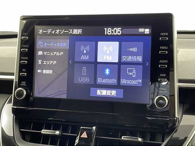 トヨタ カローラ クロス ハイブリッド Z 宮城県 2022(令4)年 5.6万km アティチュードブラックマイカ パノラマルーフ/トヨタセーフティセンス/・プリクラッシュセーフティ/・レーントレーシングアシスト/・レーダークルーズコントロール/・ロードサインアシスト/・ブラインドスポットモニター/・オートハイビーム /全周囲カメラ/純正10.5インチディスプレイオーディオ/電動リアゲート/ハーフレザーシート/シートヒーター（D/N）/パワーシート （Dのみ）/純正18インチAW/シーケンシャルランプ/LEDヘッドライト/LEDフォグ/社外ドライブレコーダー/ビルトインETC/ステアリングスイッチ/革巻きステアリング