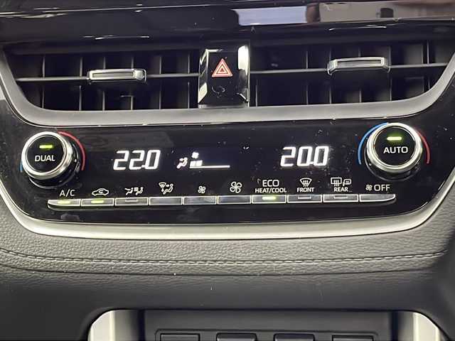 トヨタ カローラ クロス ハイブリッド Z 宮城県 2022(令4)年 5.6万km アティチュードブラックマイカ パノラマルーフ/トヨタセーフティセンス/・プリクラッシュセーフティ/・レーントレーシングアシスト/・レーダークルーズコントロール/・ロードサインアシスト/・ブラインドスポットモニター/・オートハイビーム /全周囲カメラ/純正10.5インチディスプレイオーディオ/電動リアゲート/ハーフレザーシート/シートヒーター（D/N）/パワーシート （Dのみ）/純正18インチAW/シーケンシャルランプ/LEDヘッドライト/LEDフォグ/社外ドライブレコーダー/ビルトインETC/ステアリングスイッチ/革巻きステアリング