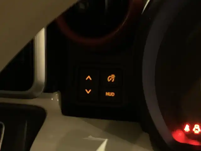 スズキ スペーシア HYBRID X 愛知県 2019(平31)年 2.5万km ピュアホワイトP ワンオーナー　/純正SDナビ　/フルセグ　/両側パワースライドドア　/シートヒーター　/レーダーブレーキサポート　/LDA /コーナーセンサー　/全方位カメラ　/バックカメラ　/アイドリングストップ　/スマートキー