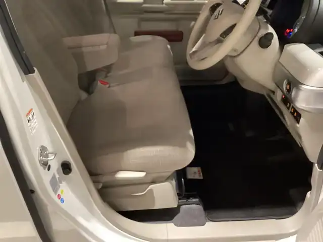 スズキ スペーシア HYBRID X 愛知県 2019(平31)年 2.5万km ピュアホワイトP ワンオーナー　/純正SDナビ　/フルセグ　/両側パワースライドドア　/シートヒーター　/レーダーブレーキサポート　/LDA /コーナーセンサー　/全方位カメラ　/バックカメラ　/アイドリングストップ　/スマートキー