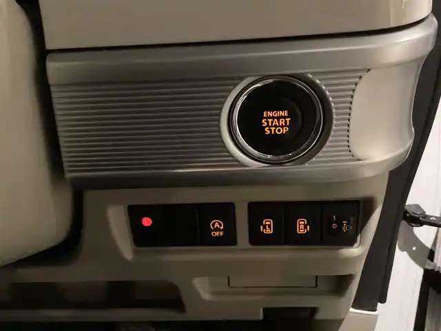 スズキ スペーシア HYBRID X 愛知県 2019(平31)年 2.5万km ピュアホワイトP ワンオーナー　/純正SDナビ　/フルセグ　/両側パワースライドドア　/シートヒーター　/レーダーブレーキサポート　/LDA /コーナーセンサー　/全方位カメラ　/バックカメラ　/アイドリングストップ　/スマートキー