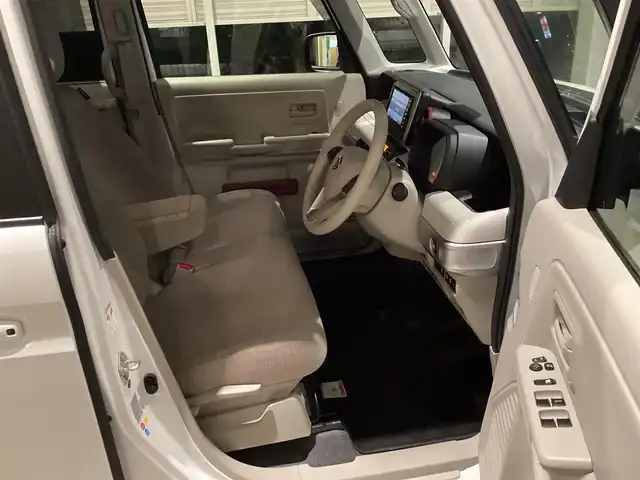 スズキ スペーシア HYBRID X 愛知県 2019(平31)年 2.5万km ピュアホワイトP ワンオーナー　/純正SDナビ　/フルセグ　/両側パワースライドドア　/シートヒーター　/レーダーブレーキサポート　/LDA /コーナーセンサー　/全方位カメラ　/バックカメラ　/アイドリングストップ　/スマートキー