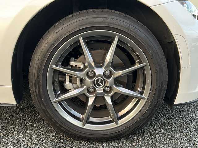 マツダ ロードスター ネイビー トップ 福岡県 2022(令4)年 1.2万km スノーフレイクホワイトパールマイカ 純正メーカーナビ7インチ/(FM/AM/CD/DVD/BT/フルTV/AppleCarPlay)/ワンオーナー/6MT/特別仕様車/ディーラーメンテ記録あり/ドライブレコーダー(CS-360FH)/レーンアシスト/スマートシティブレーキサポート/ブラインドスポットモニター/標識認識/リアコーナーセンサー/ウインドディフレクター/D席＋N席シートヒーター/LEDヘッドライト/オートワイパー/ETC/レザーシート/純正フロアマット