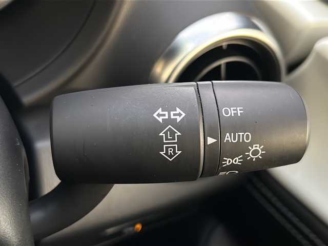 マツダ ロードスター ネイビー トップ 福岡県 2022(令4)年 1.2万km スノーフレイクホワイトパールマイカ 純正メーカーナビ7インチ/(FM/AM/CD/DVD/BT/フルTV/AppleCarPlay)/ワンオーナー/6MT/特別仕様車/ディーラーメンテ記録あり/ドライブレコーダー(CS-360FH)/レーンアシスト/スマートシティブレーキサポート/ブラインドスポットモニター/標識認識/リアコーナーセンサー/ウインドディフレクター/D席＋N席シートヒーター/LEDヘッドライト/オートワイパー/ETC/レザーシート/純正フロアマット