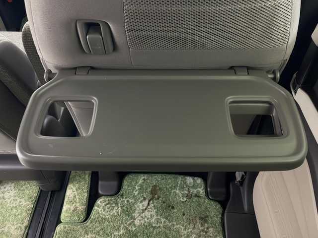 ホンダ Ｎ ＢＯＸ G EX ターボ ホンダセンシング 秋田県 2019(令1)年 3.7万km プラチナホワイトパール ４WD/社外SDナビ(Bluetooth/CD/DVD/フルセグ)/バックフロントカメラ/ビルトインETC/クルーズコントロール/車線逸脱警報/両側パワースライドドア/アイドリングストップ/社外フロアマット/純正AW/前席シートヒーター/衝突被害軽減システム/リアデアイサー/純正スチールホイール/チップアップシート/LEDヘッドライト/スマートキー