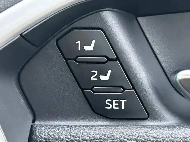 トヨタ ＲＡＶ４ アドベンチャー オフロードPKGⅡ 道南・函館 2023(令5)年 2.5万km グレーメタリック /純正ディスプレイオーディオ//ナビゲーション//フルセグTV//夏冬タイヤ//純正エンジンスターター//全方位カメラ//ワンオーナー//寒冷地仕様//レザーシート//前席シートヒーター//前席パワーシート//革巻きステアリング//ステアリングヒーター//クルーズコントロール//LTA//BSM//PCS//RCTA//PKSB//RSA//デジタルインナーミラー//社外ドライブレコーダー　前後//ETC2.0//LEDヘッドライト//フォグランプ//ルーフキャリア