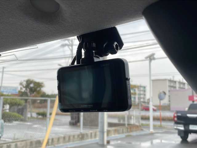 トヨタ ルーミー 山口県 2024(令6)年 1.1万km ブラックマイカメタリック 純正9インチナビ【NMZN-Y73D】/・フルセグテレビ/・Bluetooth/・CD／DVD/・AM/FM/・HDMI/・USB／iPod/・SD/・MEMORY MUSIC/・レコーダーリンク/両側パワースライドドア/ETC2.0/前後ドライブレコーダー/プッシュスタート/スマートキー（スペアキー有）/電動パーキングブレーキ/シートヒーター（運転席＋助手席）/革調シートカバー/スマートアシスト/・衝突回避支援ブレーキ機能/・衝突警報機能/・車線逸脱警報機能/・路側逸脱警報/・ふらつき警報/・ブレーキ制御付き誤発進抑制機能/・先行車発進お知らせ機能/・ADB/・サイドビューランプ/・コーナーセンサー/・標識認識機能/・全車速追従機能付ACC