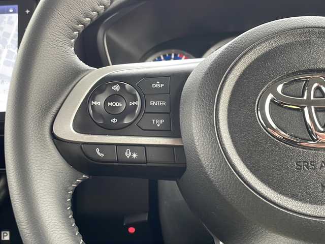 トヨタ ルーミー 山口県 2024(令6)年 1.1万km ブラックマイカメタリック 純正9インチナビ【NMZN-Y73D】/・フルセグテレビ/・Bluetooth/・CD／DVD/・AM/FM/・HDMI/・USB／iPod/・SD/・MEMORY MUSIC/・レコーダーリンク/両側パワースライドドア/ETC2.0/前後ドライブレコーダー/プッシュスタート/スマートキー（スペアキー有）/電動パーキングブレーキ/シートヒーター（運転席＋助手席）/革調シートカバー/スマートアシスト/・衝突回避支援ブレーキ機能/・衝突警報機能/・車線逸脱警報機能/・路側逸脱警報/・ふらつき警報/・ブレーキ制御付き誤発進抑制機能/・先行車発進お知らせ機能/・ADB/・サイドビューランプ/・コーナーセンサー/・標識認識機能/・全車速追従機能付ACC