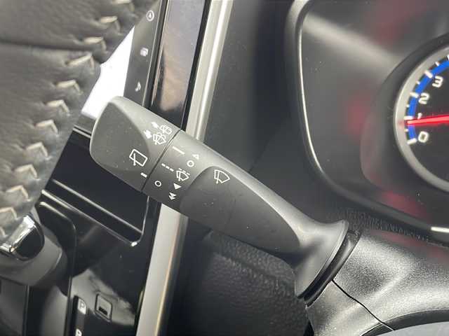 トヨタ ルーミー 山口県 2024(令6)年 1.1万km ブラックマイカメタリック 純正9インチナビ【NMZN-Y73D】/・フルセグテレビ/・Bluetooth/・CD／DVD/・AM/FM/・HDMI/・USB／iPod/・SD/・MEMORY MUSIC/・レコーダーリンク/両側パワースライドドア/ETC2.0/前後ドライブレコーダー/プッシュスタート/スマートキー（スペアキー有）/電動パーキングブレーキ/シートヒーター（運転席＋助手席）/革調シートカバー/スマートアシスト/・衝突回避支援ブレーキ機能/・衝突警報機能/・車線逸脱警報機能/・路側逸脱警報/・ふらつき警報/・ブレーキ制御付き誤発進抑制機能/・先行車発進お知らせ機能/・ADB/・サイドビューランプ/・コーナーセンサー/・標識認識機能/・全車速追従機能付ACC