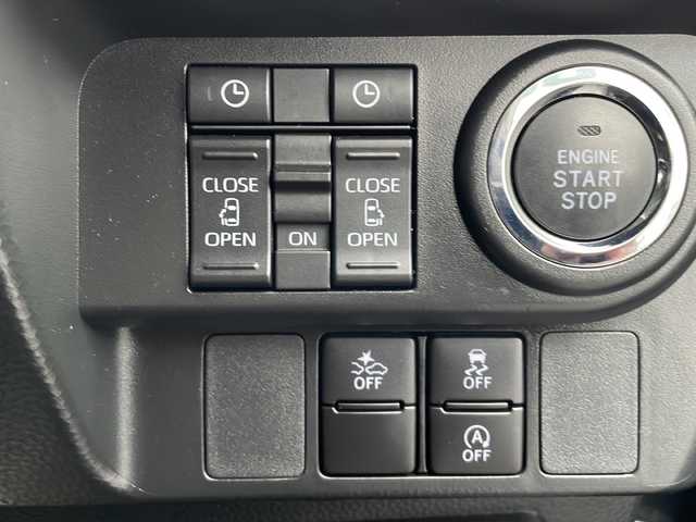 トヨタ ルーミー 山口県 2024(令6)年 1.1万km ブラックマイカメタリック 純正9インチナビ【NMZN-Y73D】/・フルセグテレビ/・Bluetooth/・CD／DVD/・AM/FM/・HDMI/・USB／iPod/・SD/・MEMORY MUSIC/・レコーダーリンク/両側パワースライドドア/ETC2.0/前後ドライブレコーダー/プッシュスタート/スマートキー（スペアキー有）/電動パーキングブレーキ/シートヒーター（運転席＋助手席）/革調シートカバー/スマートアシスト/・衝突回避支援ブレーキ機能/・衝突警報機能/・車線逸脱警報機能/・路側逸脱警報/・ふらつき警報/・ブレーキ制御付き誤発進抑制機能/・先行車発進お知らせ機能/・ADB/・サイドビューランプ/・コーナーセンサー/・標識認識機能/・全車速追従機能付ACC