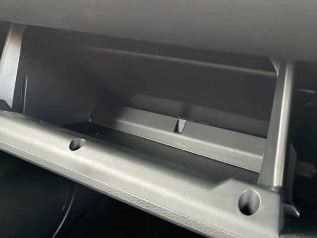 トヨタ ルーミー 山口県 2024(令6)年 1.1万km ブラックマイカメタリック 純正9インチナビ【NMZN-Y73D】/・フルセグテレビ/・Bluetooth/・CD／DVD/・AM/FM/・HDMI/・USB／iPod/・SD/・MEMORY MUSIC/・レコーダーリンク/両側パワースライドドア/ETC2.0/前後ドライブレコーダー/プッシュスタート/スマートキー（スペアキー有）/電動パーキングブレーキ/シートヒーター（運転席＋助手席）/革調シートカバー/スマートアシスト/・衝突回避支援ブレーキ機能/・衝突警報機能/・車線逸脱警報機能/・路側逸脱警報/・ふらつき警報/・ブレーキ制御付き誤発進抑制機能/・先行車発進お知らせ機能/・ADB/・サイドビューランプ/・コーナーセンサー/・標識認識機能/・全車速追従機能付ACC