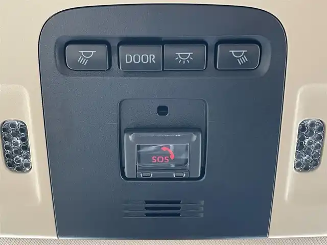 トヨタ カムリ G レザーパッケージ 滋賀県 2021(令3)年 7.4万km プラチナホワイトパールマイカ ワンオーナー/純正8インチナビ/(AM/FM/BT/USB/フルセグTV)/白革シート/シートヒーター/パワーシート/コーナーセンサー/ブラインドスポットモニター/ビルトインETC/ドライブレコーダー/バックカメラ/トヨタセーフティセンス/・プリクラッシュセーフティ/・レーントレーシングアシスト/・オートマチックハイビーム/・レーダークルーズコントロール/電動サンシェード/電動サイドブレーキ/オートホールド/オートライト/革巻きステアリング/ステアリングスイッチ/横滑り防止装置/積込スタッドレスタイヤ/プッシュスタート/電格ウインカーミラー