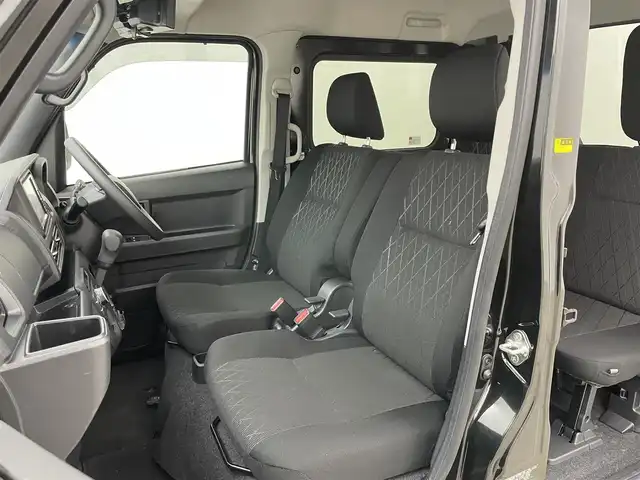 ダイハツ アトレー バン デッキバン 岡山県 2023(令5)年 2.1万km ブラックマイカメタリック 純正ナビ/NMZK-W73D/（CD/DVD/TV/BT/USB)/バックカメラ/両側パワースライドドア/LEDヘッドライト/フォグランプ/オートライト/スマートアシスト/衝突回避支援/認識支援/運転負荷軽減/駐車支援/コーナーセンサー/ETC/ドライブレコーダー/スペアキー1個