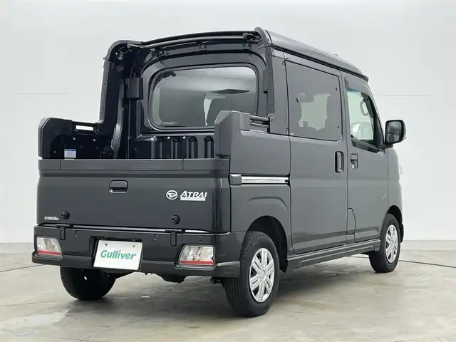 ダイハツ アトレー バン デッキバン 岡山県 2023(令5)年 2.1万km ブラックマイカメタリック 純正ナビ/NMZK-W73D/（CD/DVD/TV/BT/USB)/バックカメラ/両側パワースライドドア/LEDヘッドライト/フォグランプ/オートライト/スマートアシスト/衝突回避支援/認識支援/運転負荷軽減/駐車支援/コーナーセンサー/ETC/ドライブレコーダー/スペアキー1個